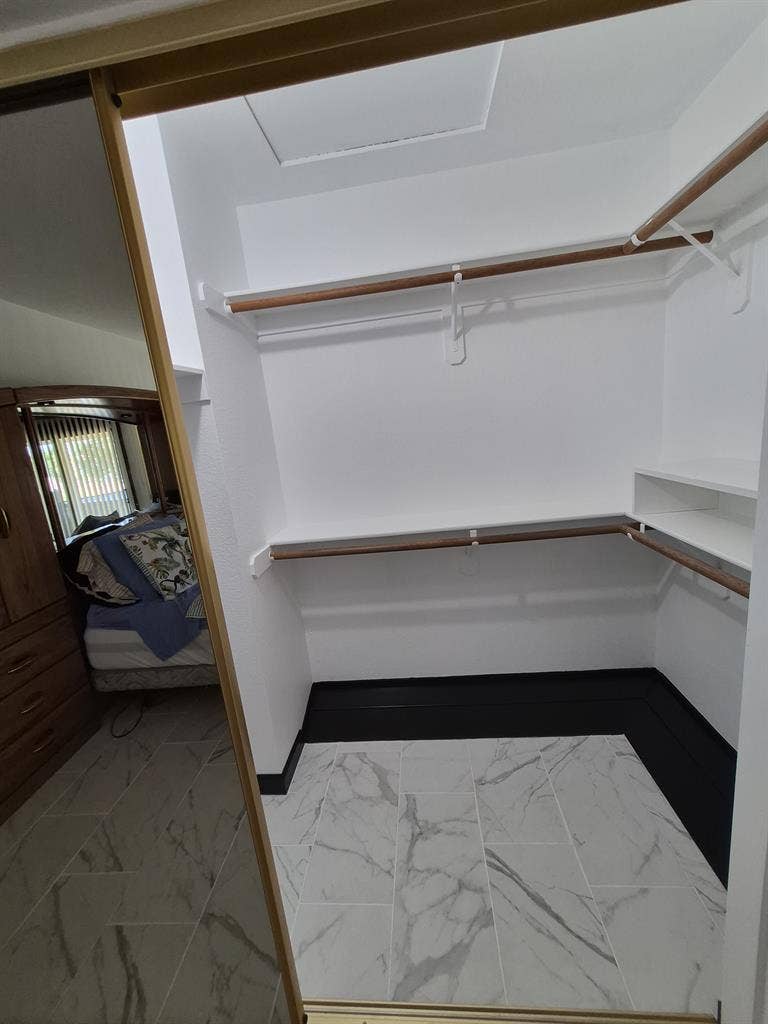Furnished Mstr. Bdrm/Bath for lease