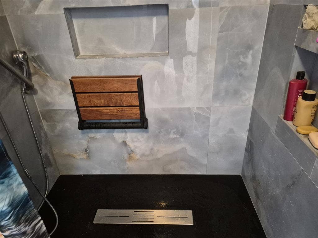 Furnished Mstr. Bdrm/Bath for lease