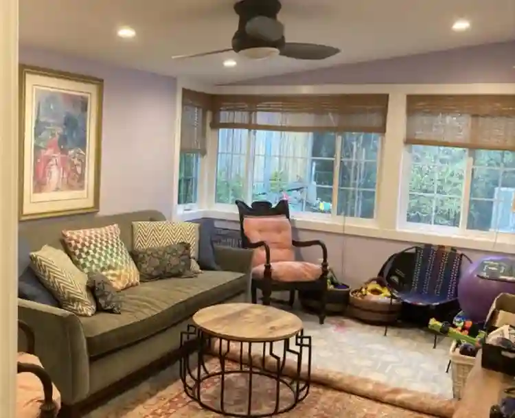 ROOM FOR RENT