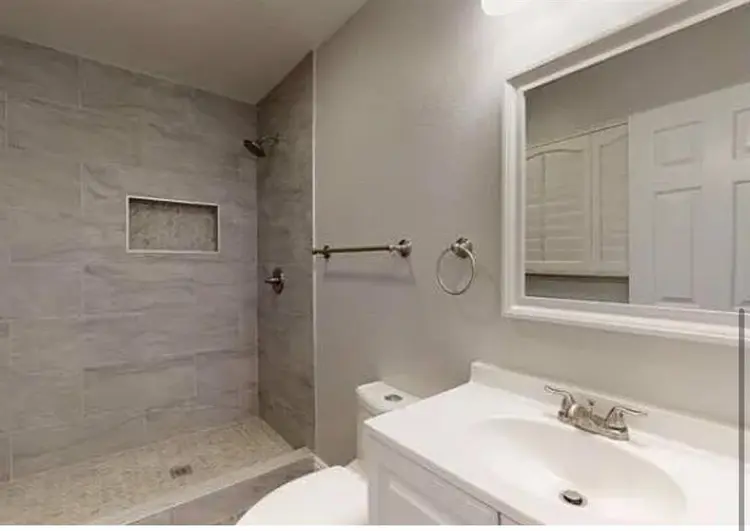 Master Bedroom available for rent