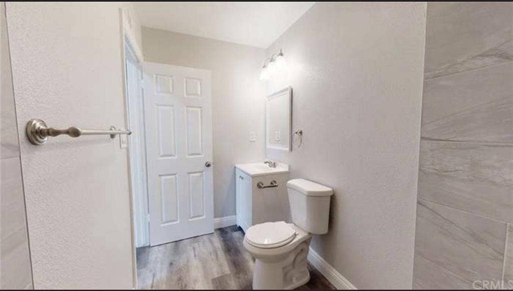 Master Bedroom available for rent
