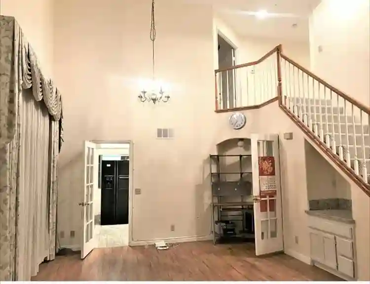 Room for rent/for female student