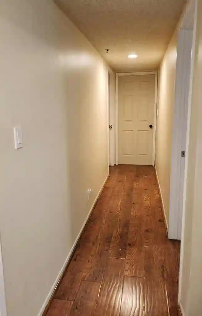 Room in Safe & Quiet Neighborhood.