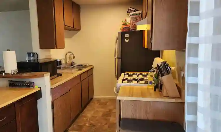Room in Safe & Quiet Neighborhood.