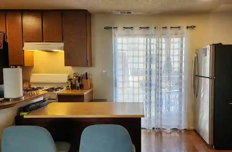 Room in Safe & Quiet Neighborhood.