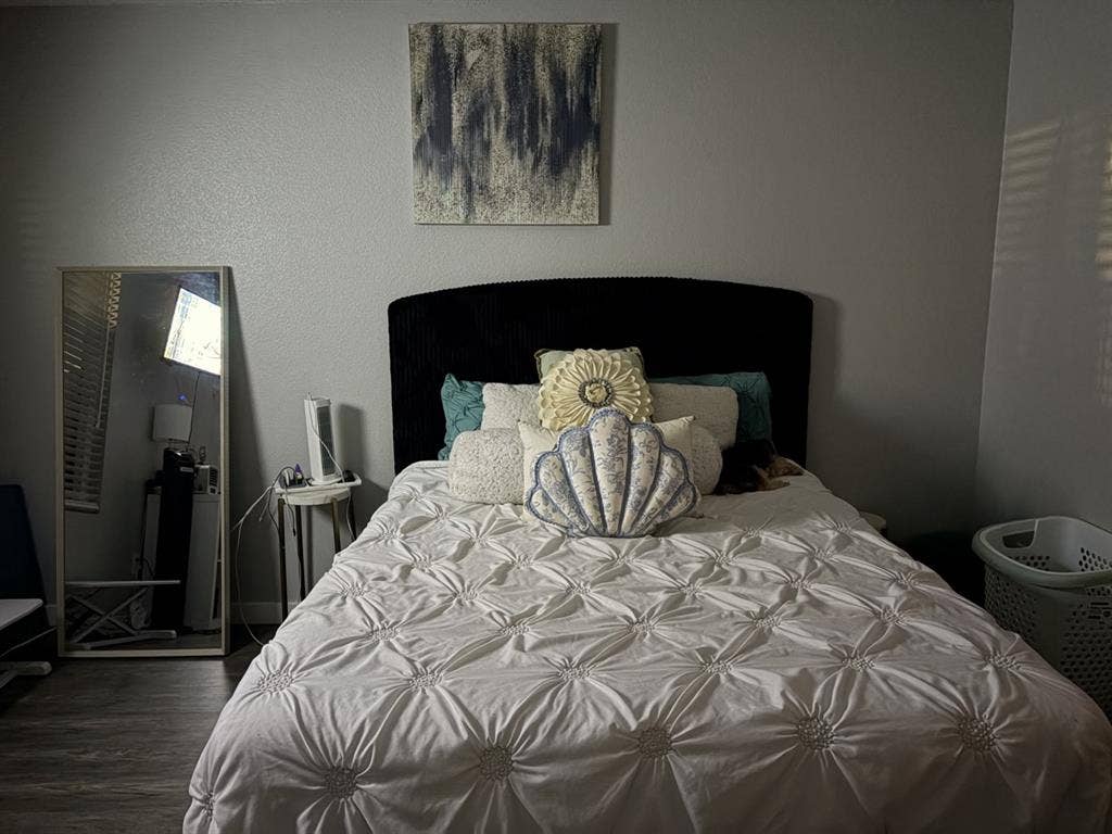 Furnished Private Room |Female Only