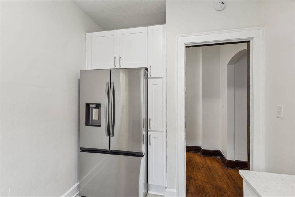 Private room fully furnished