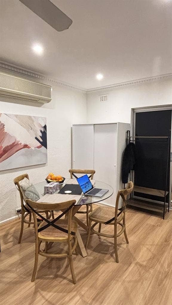 Furnished Room in Moorabbin