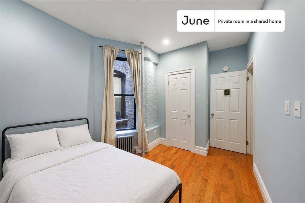 2 BR in New York City
