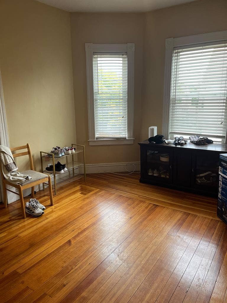Private Room Rent - Lowell, MA
