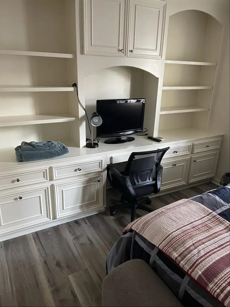 Room in Sugarland.