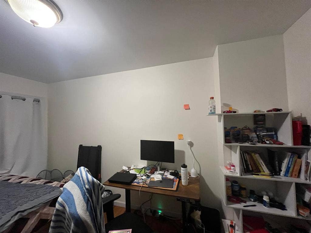 Private Room in 190 Randolph Ave