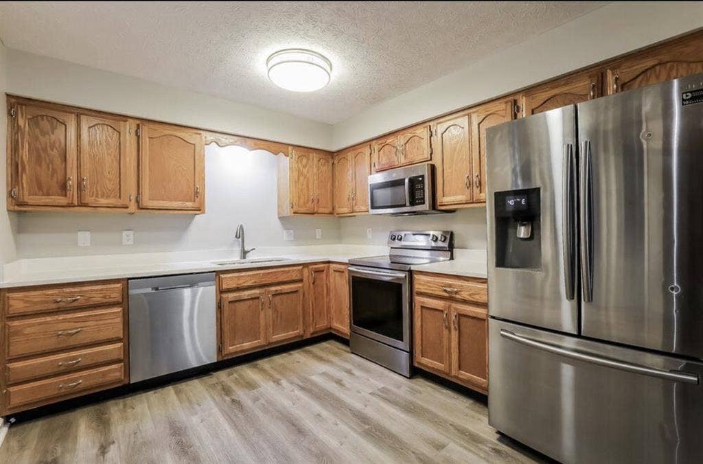 Looking for a new roommate!