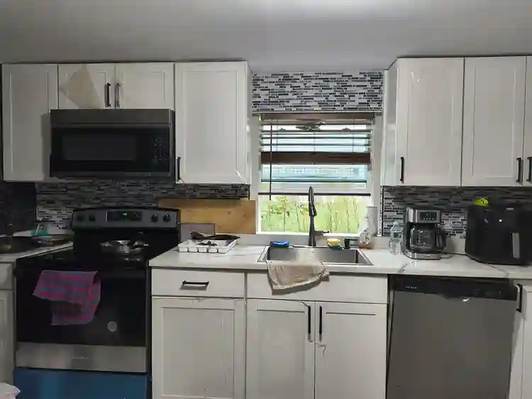 Private Furnished Room for Rent – R