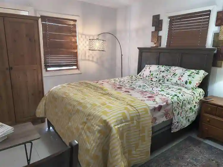 Private Furnished Room for Rent – R
