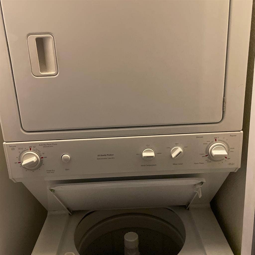 Spare room for rent Rose Park Area
