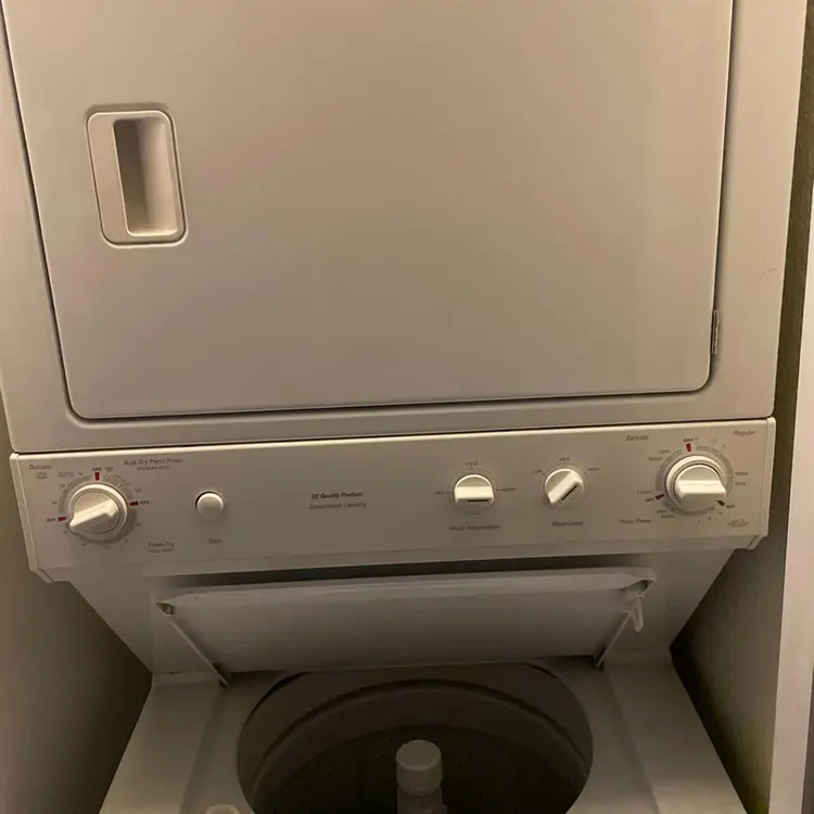 Spare room for rent Rose Park Area