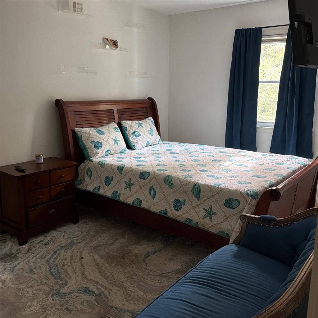 Room for rent in VB