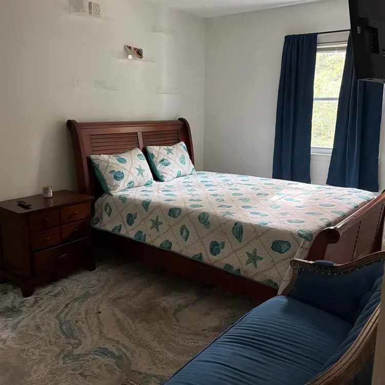 Room for rent in VB