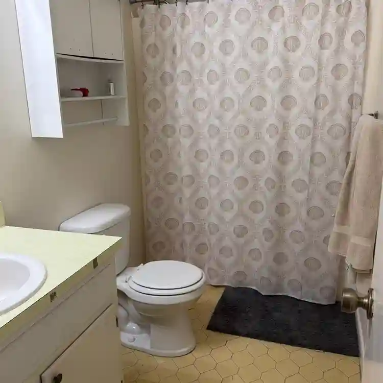 Room for rent in VB