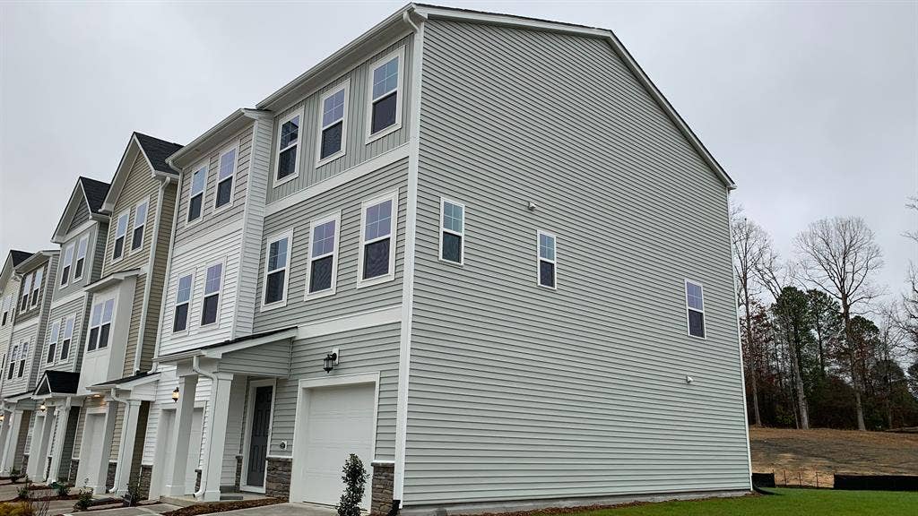 3 BR in Raleigh
