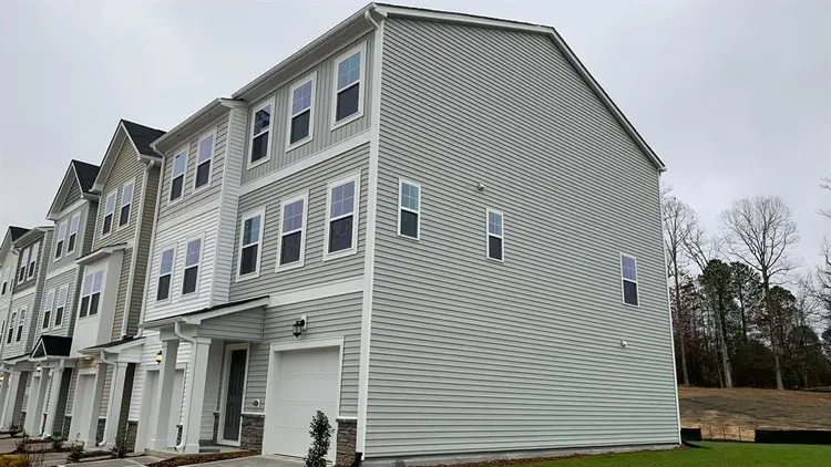 3 BR in Raleigh