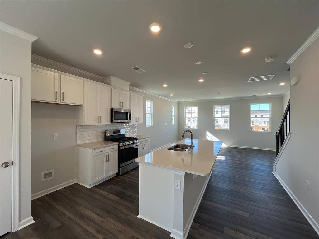 3 BR in Raleigh