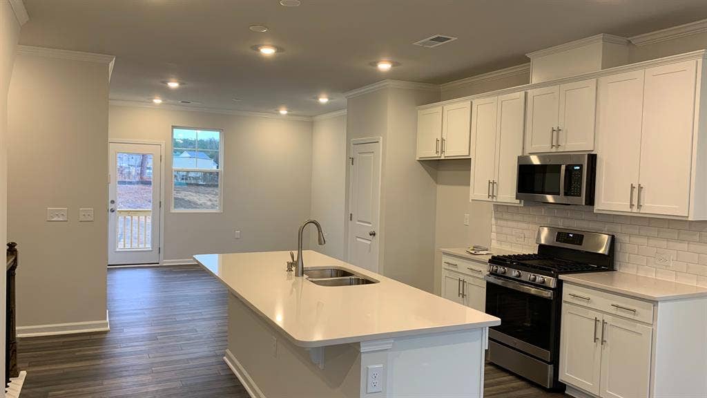 3 BR in Raleigh