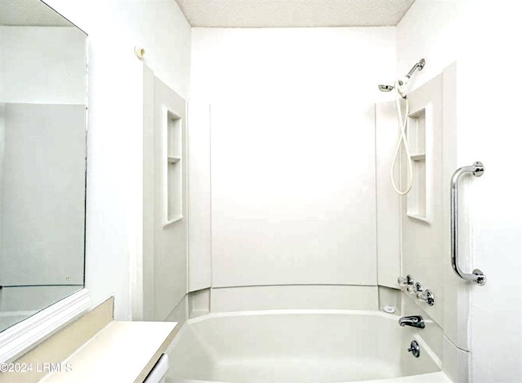 Private 3-Room Suite, $850.