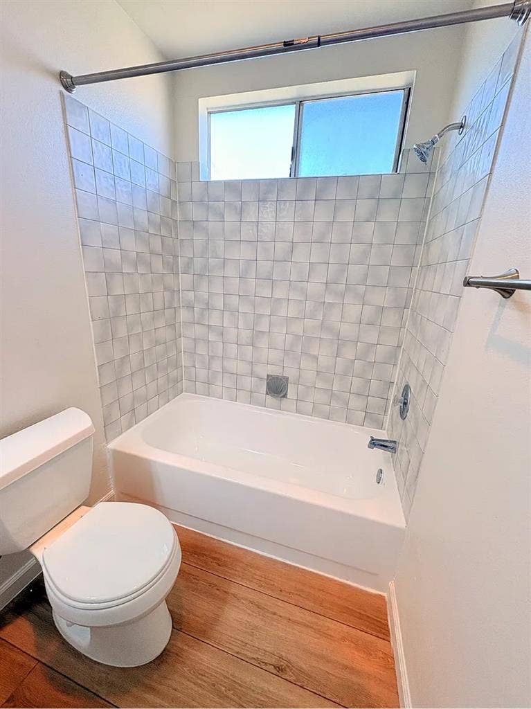 Looking for Roommate