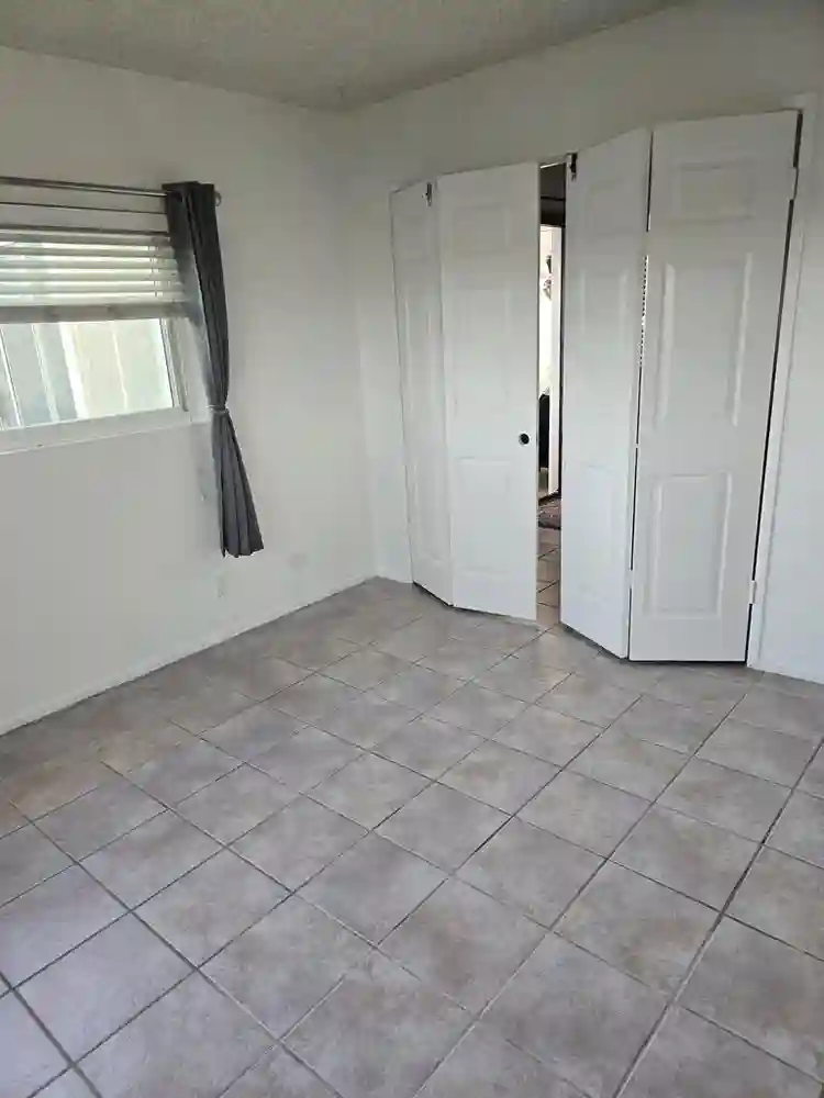 Huge Private 2-Room Suite