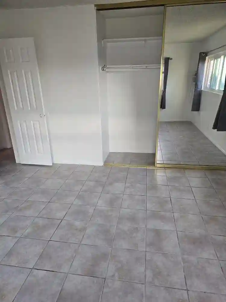 Huge Private 2-Room Suite