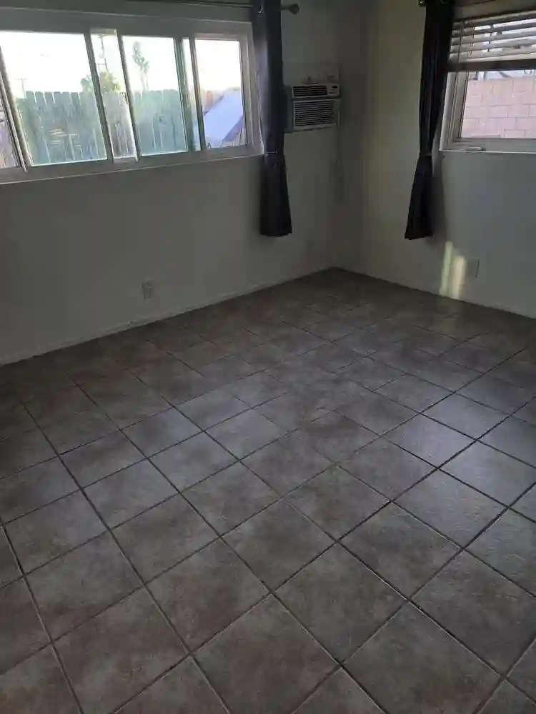 Huge Private 2-Room Suite