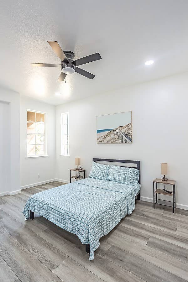 Furnished Private Room w/ Utilities