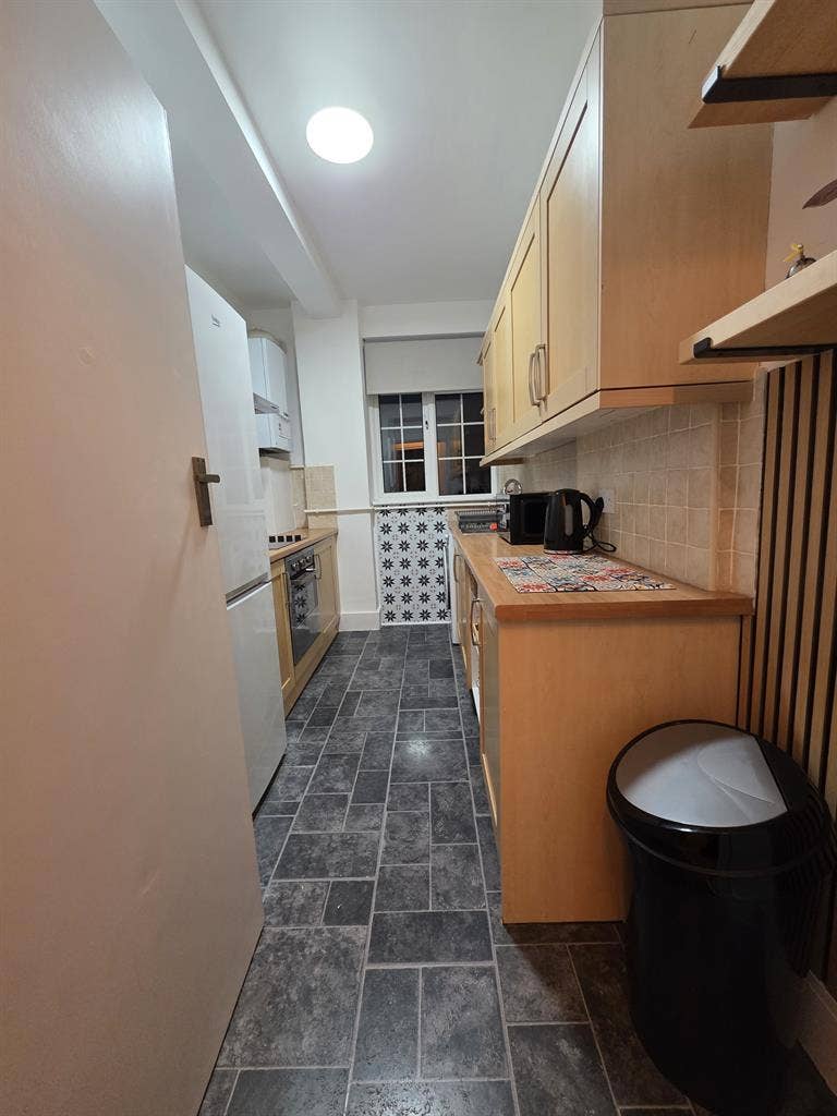 Bright Furnished Room in Newly Refu