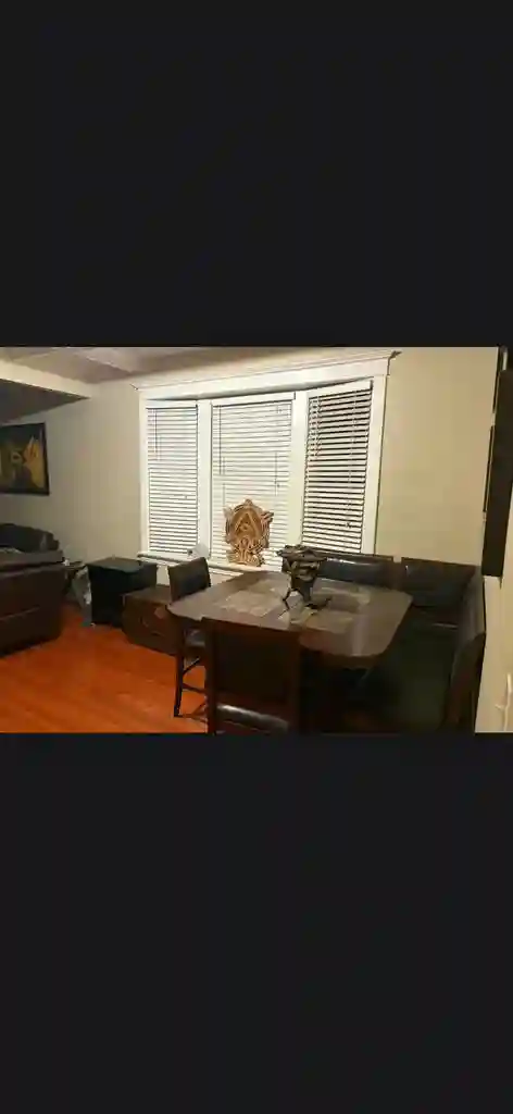 Berwyn, IL....$900