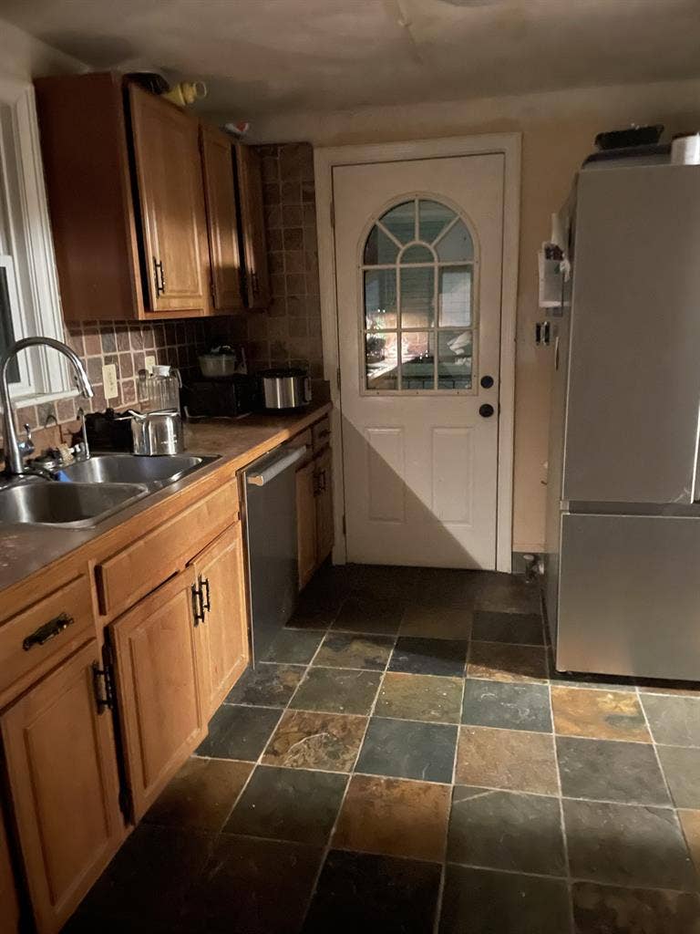 Room for rent in West Roxbury