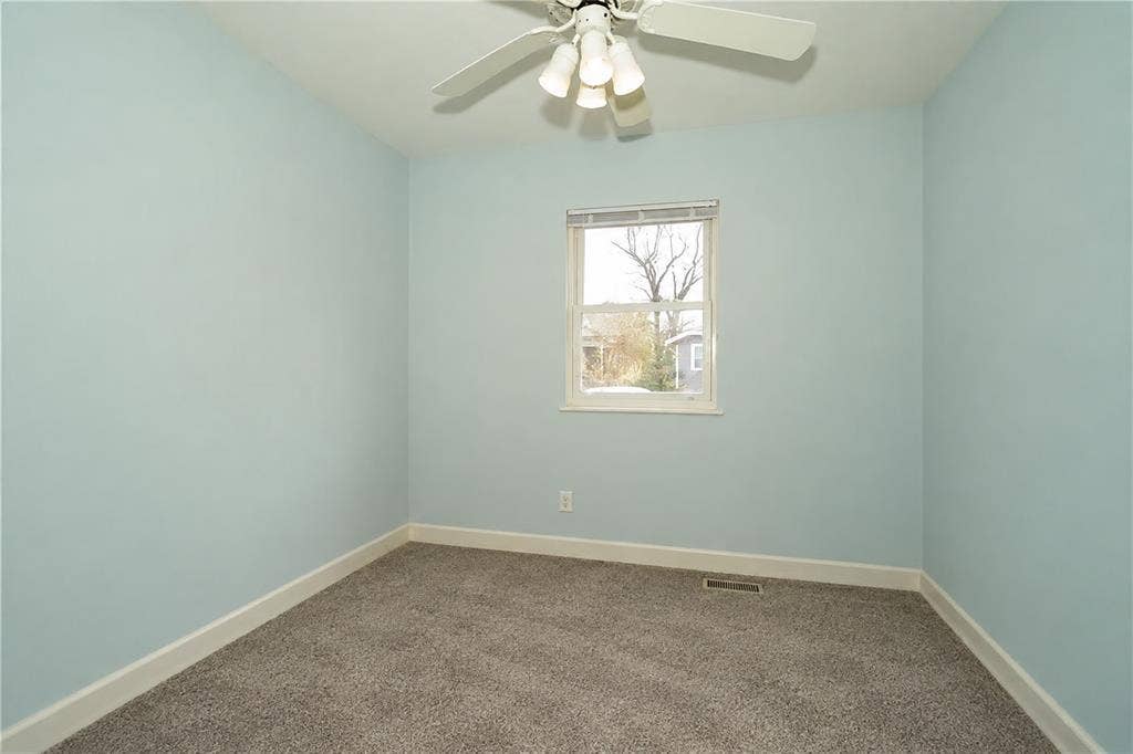 Private Room in Shared Women's Home