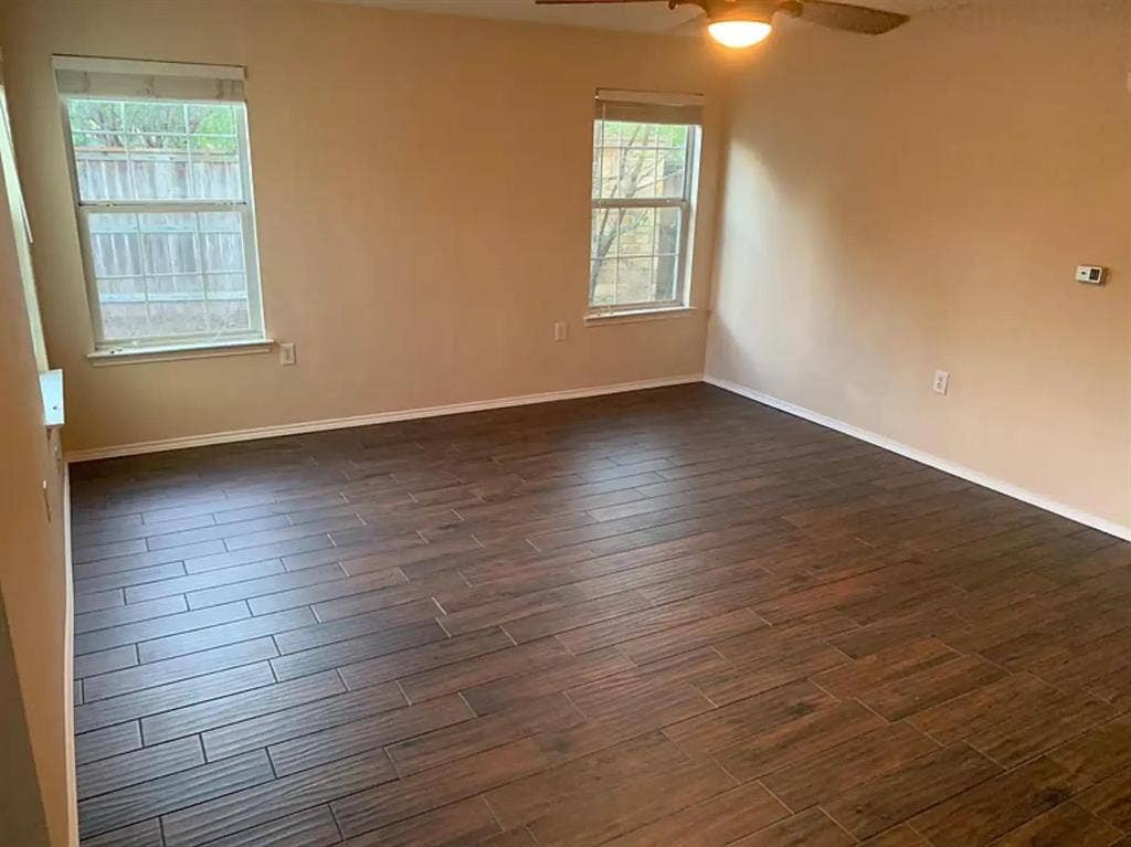 3bedr00m apartment's