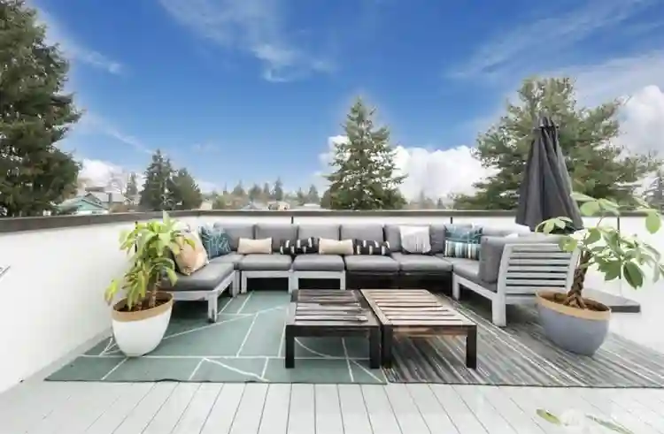Greenwood Townhouse for Rent