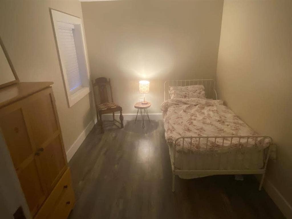 Commercial Drive Garden Suite