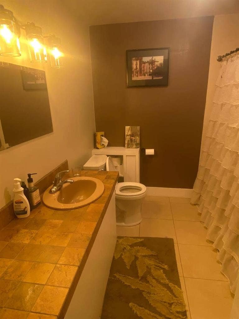 Commercial Drive Garden Suite