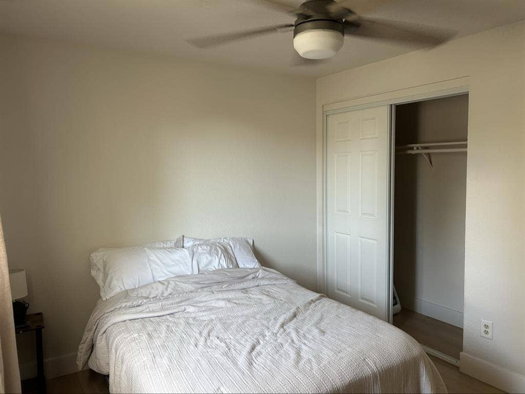 Private Furnished Room