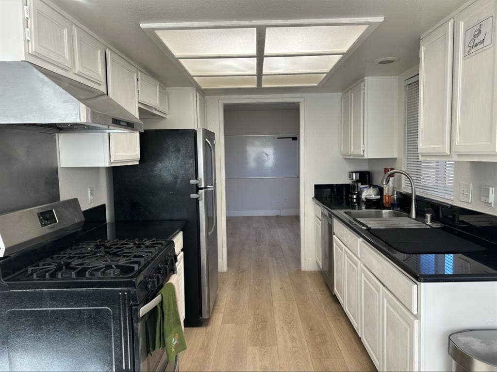 Private Furnished Room