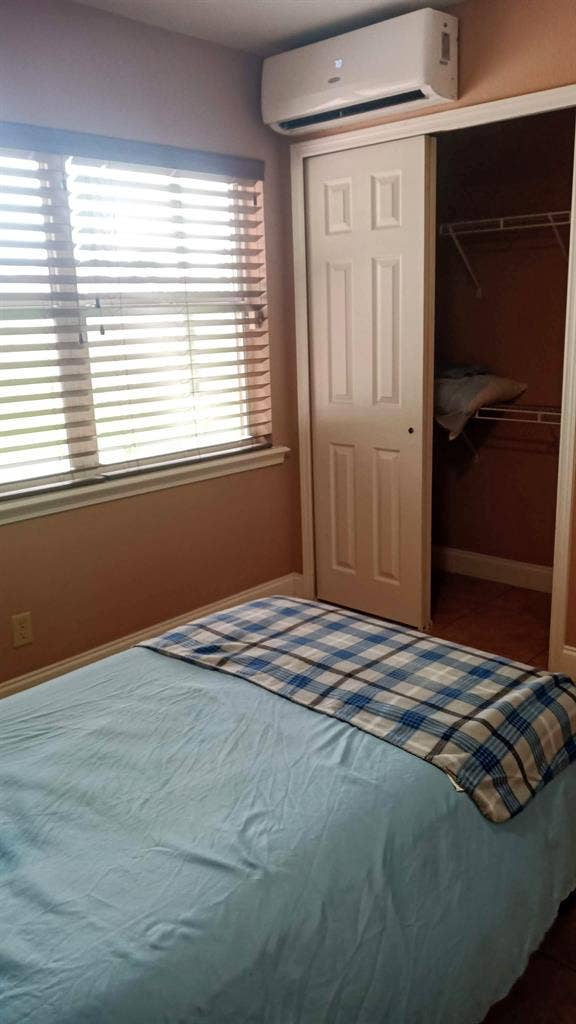 Come See for Rent in Riviera Beach