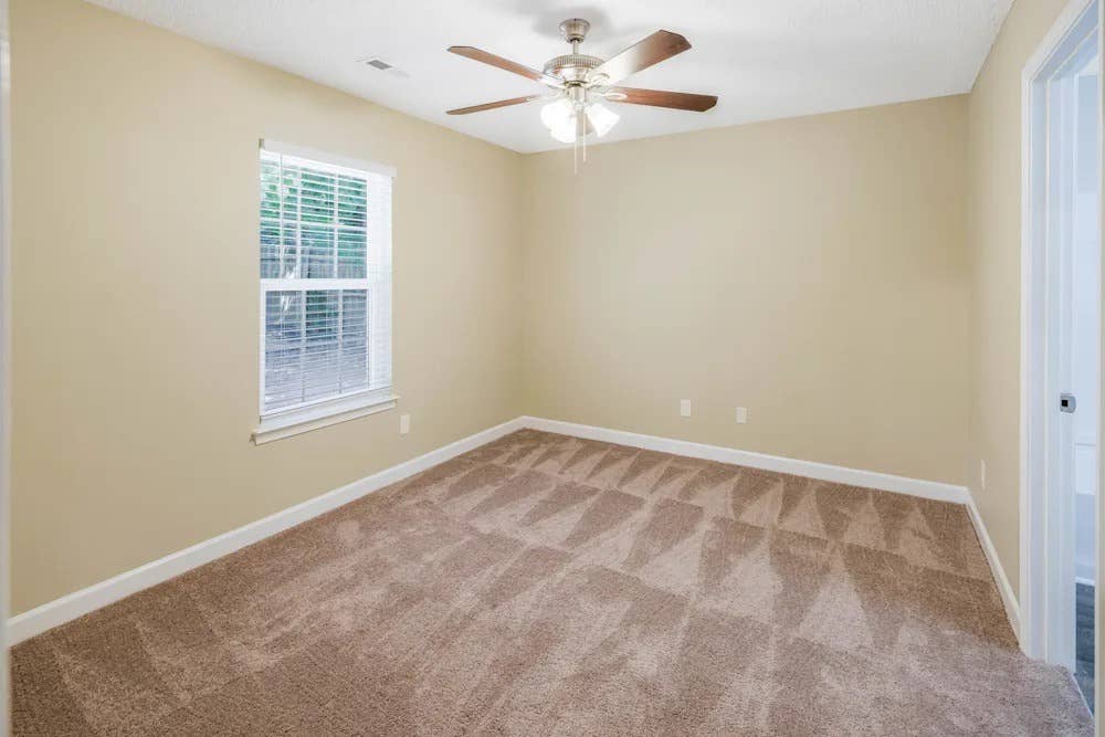 Private Room For Rent In NC