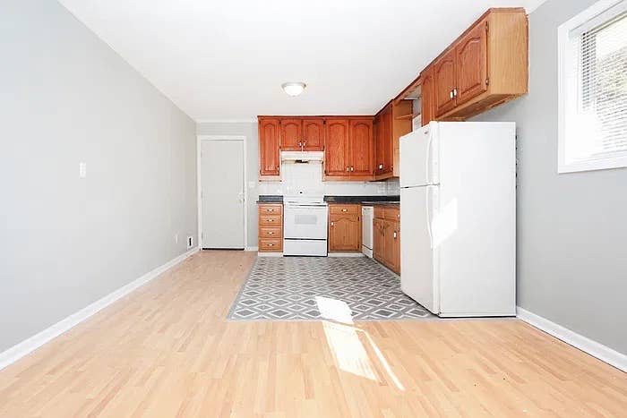 3 BR in College Park