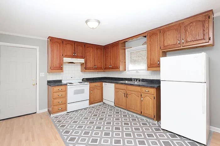 3 BR in College Park