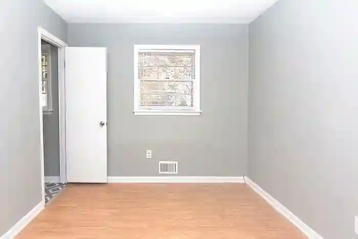 3 BR in College Park