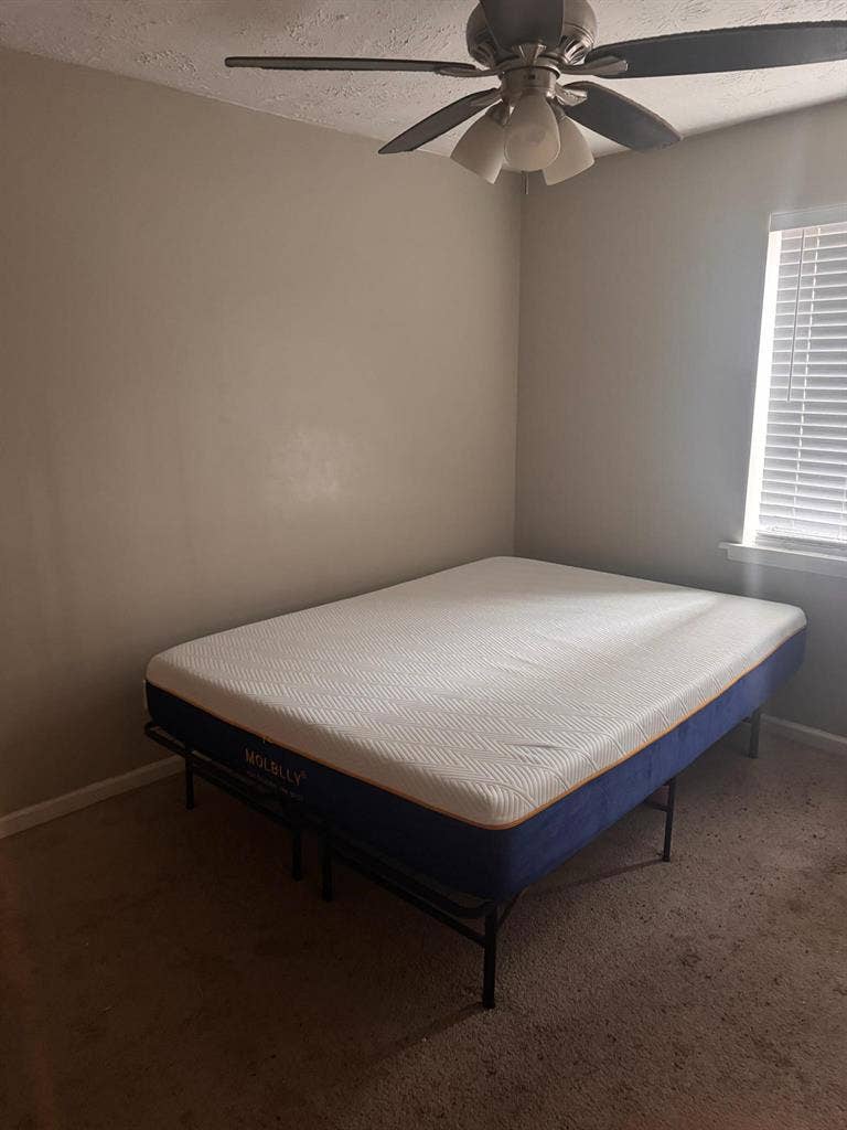 6 BR in Lawrenceville